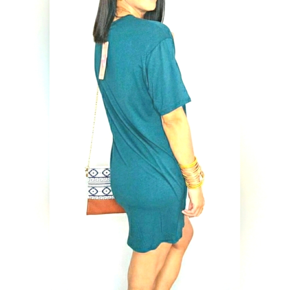 Dress - Picture 2 of 5